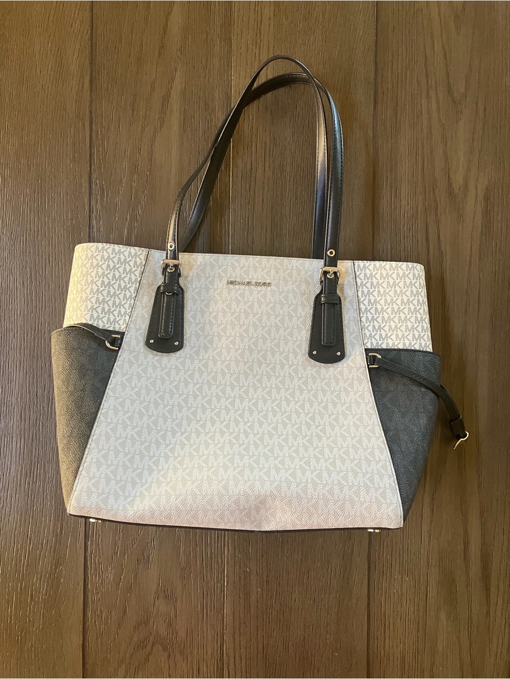 Michael Kors Voyager Large East West Tote Bag